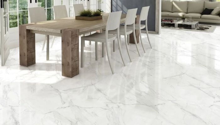 Không gian phòng ăn thanh lịch với gạch marble trắng bóng vân mây