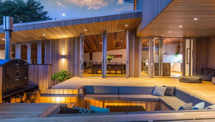 Gạch ốp tường mặt tiền giả gỗ trang trí khu vực BBQ ngoài trời