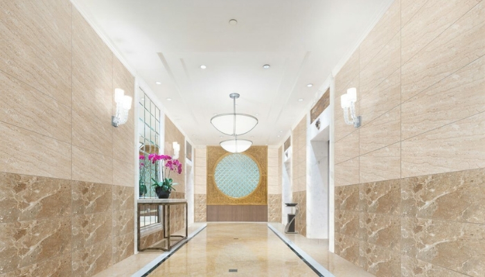 Gạch men sử dụng ốp tường khu vực sảnh chờ thang máy