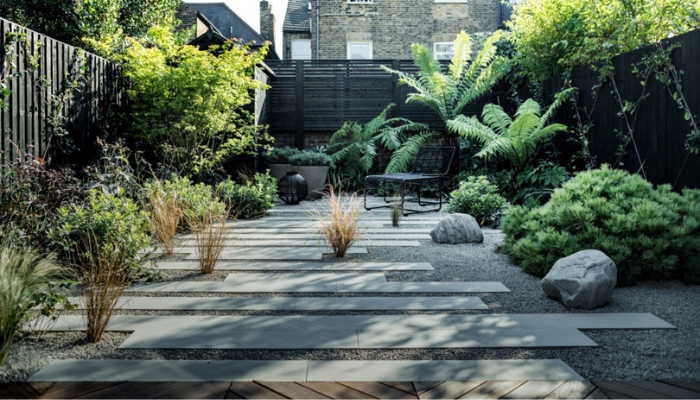 Gạch xi măng được ưa chuộng làm gạch sân vườn hay những khu vực ngoài trời